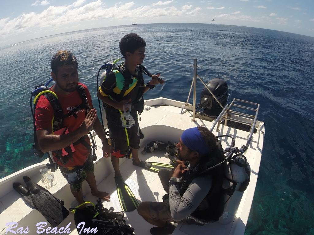 Ras Beach Inn Rasdhoo Buitenkant foto