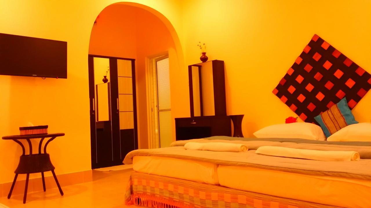 Ras Beach Inn Rasdhoo Buitenkant foto