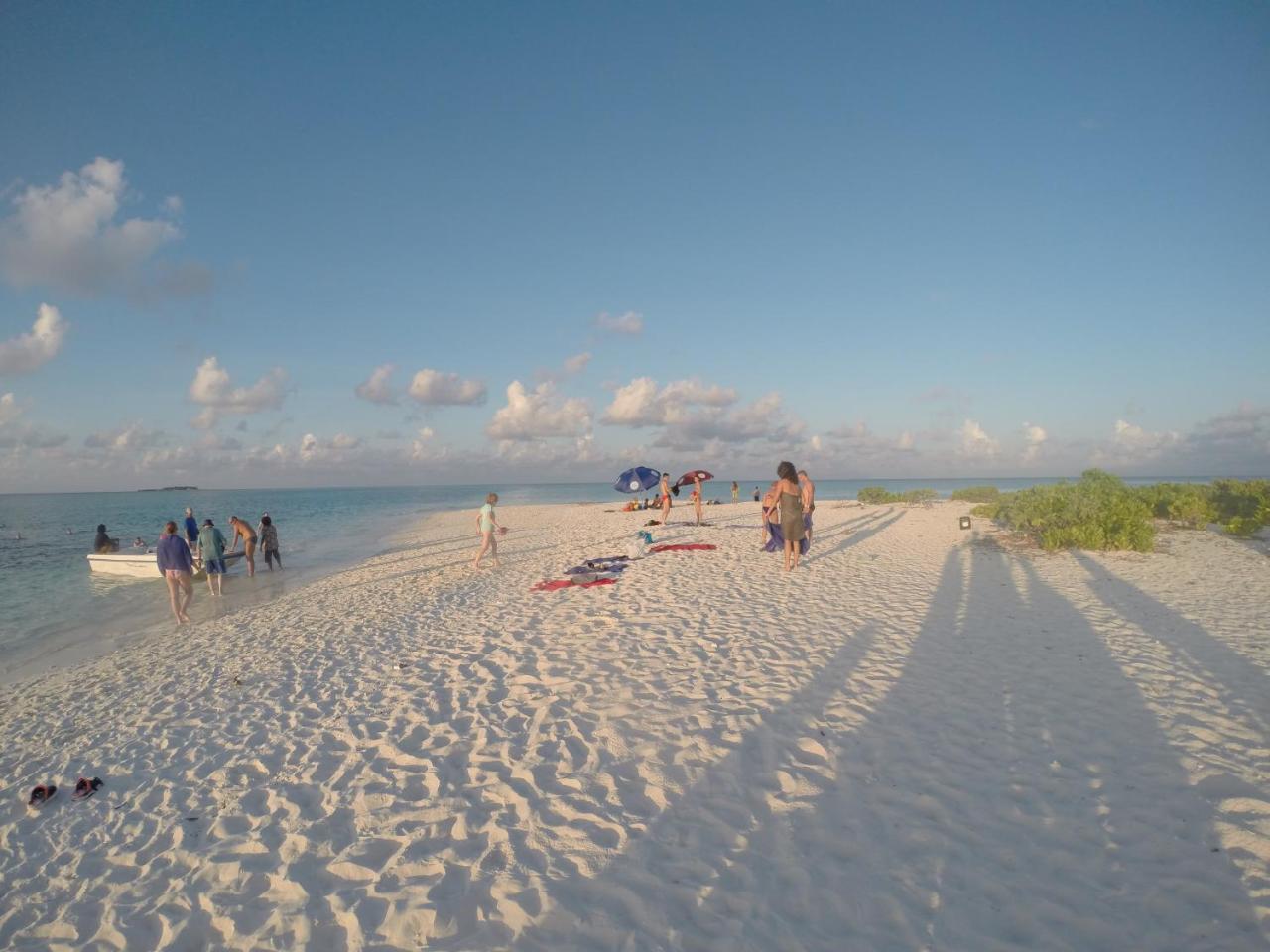 Ras Beach Inn Rasdhoo Buitenkant foto