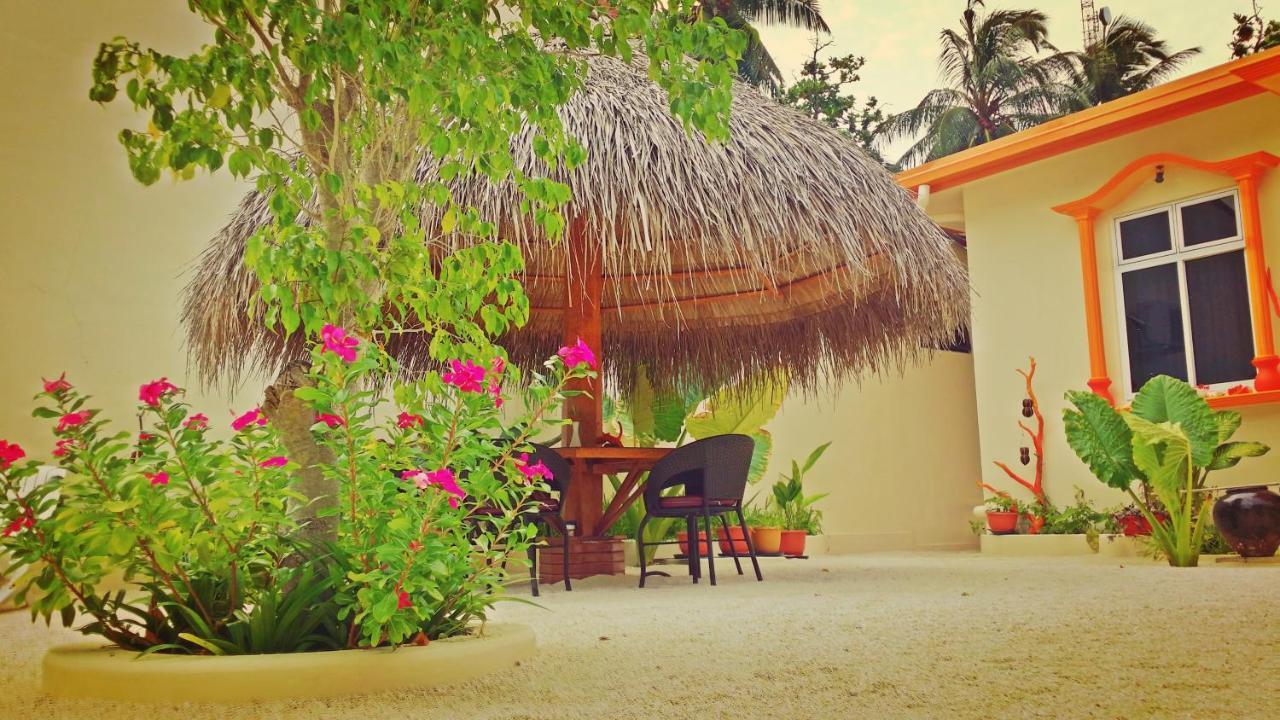 Ras Beach Inn Rasdhoo Buitenkant foto