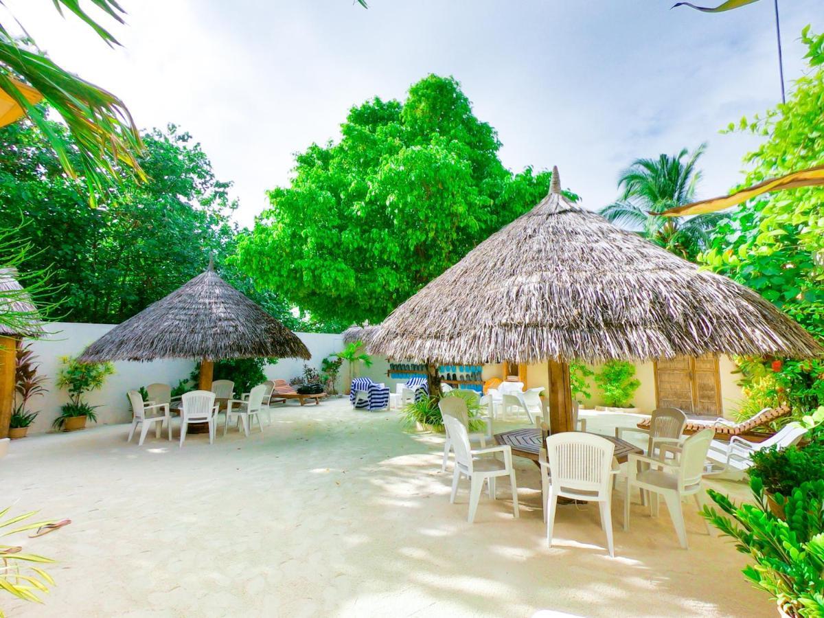 Ras Beach Inn Rasdhoo Buitenkant foto